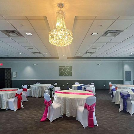 Quality Inn & Suites Lehigh Acres Fort Myers Buitenkant foto