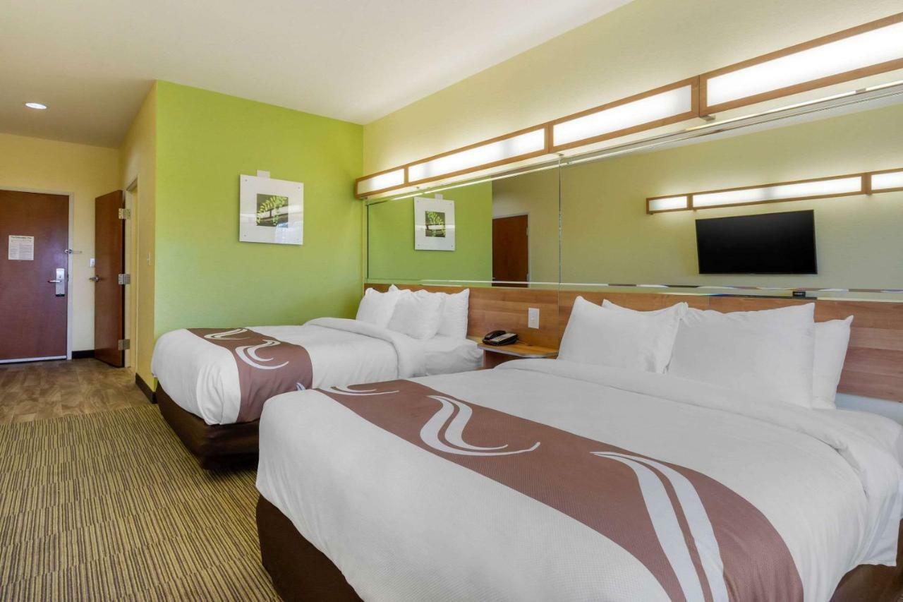 Quality Inn & Suites Lehigh Acres Fort Myers Buitenkant foto